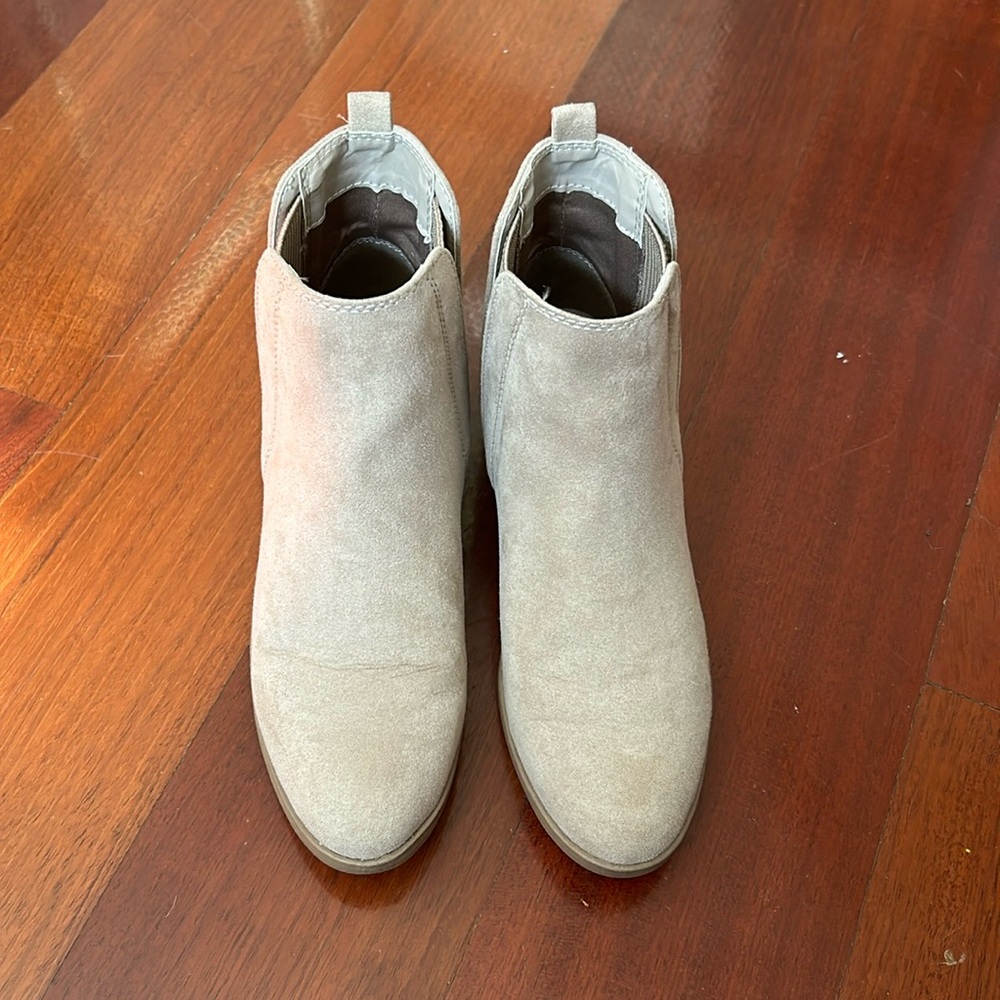 Francesca’s Qupid ankle boots